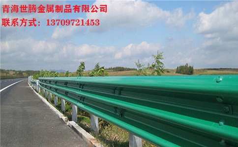 <a href='http://m.dgjinlian.com/shuangbohulan/'target='_blank'>波形護(hù)欄</a>板
